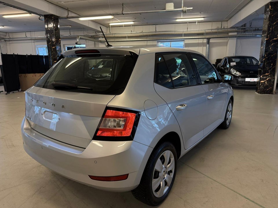 Skoda Fabia 1,0 MPi 60 Ambition 5d