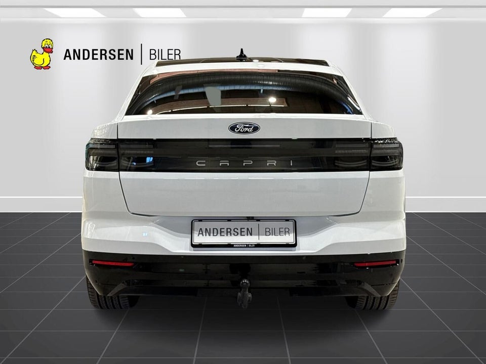 Ford Capri 82 Premium Extended Range 5d