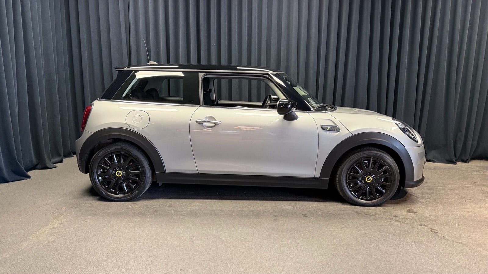 MINI Cooper SE Edition Premium 3d