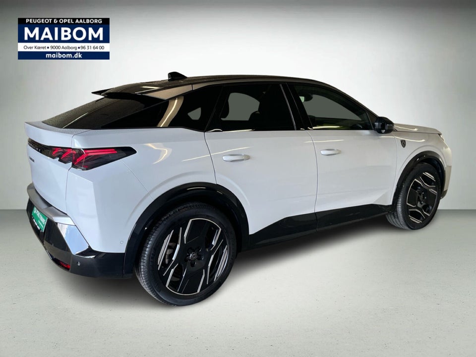 Peugeot e-3008 77 GT Pack 5d
