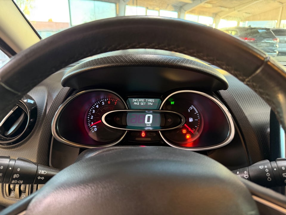 Renault Clio IV 0,9 TCe 90 Expression Sport Tourer 5d