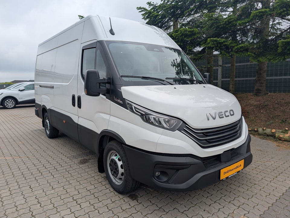 Iveco Daily 3,0 35S18 12m³ Van AG8