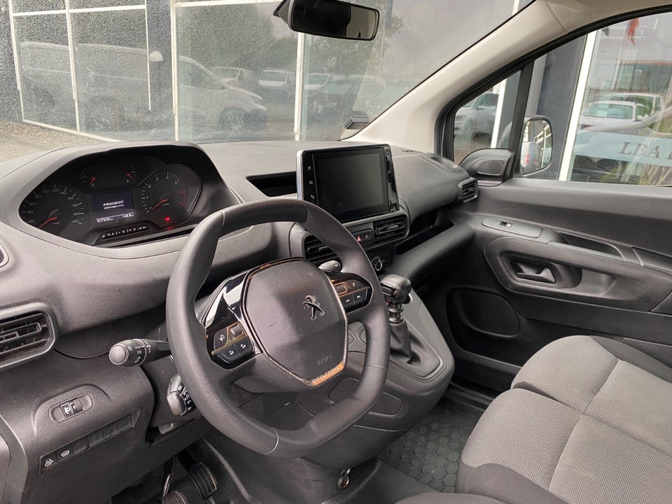 Peugeot Partner 1,5 BlueHDi 130 L2V2 Ultimate Van