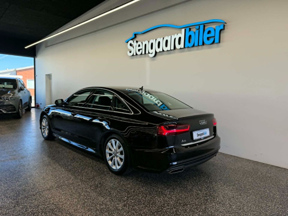 Audi A6 3,0 TDi 218 S-line S-tr. 4d