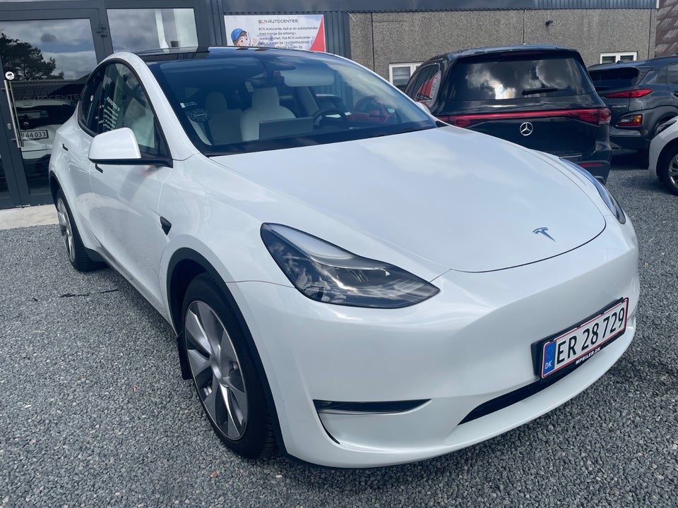 Tesla Model Y Long Range AWD 5d