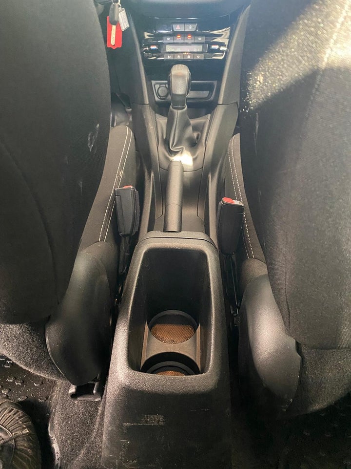 Peugeot 208 1,2 PureTech 82 Active 5d