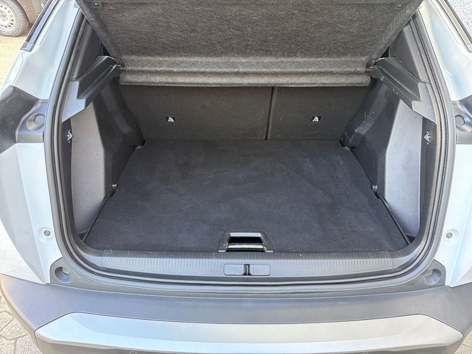 Peugeot 2008 1,2 PureTech 130 Allure EAT8 5d