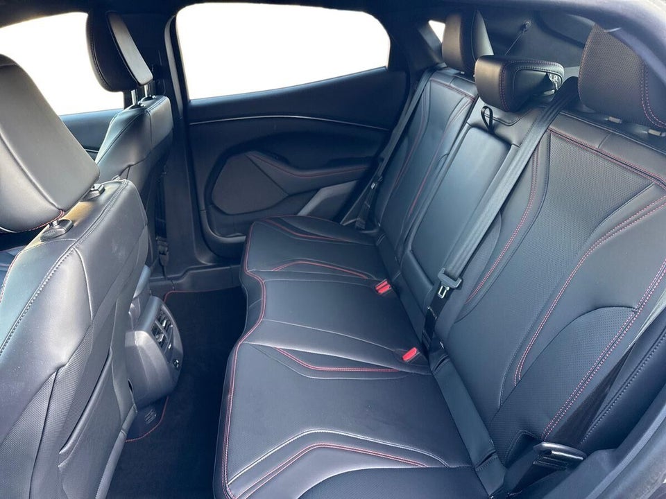 Ford Mustang Mach-E 70 Standard Range AWD 5d