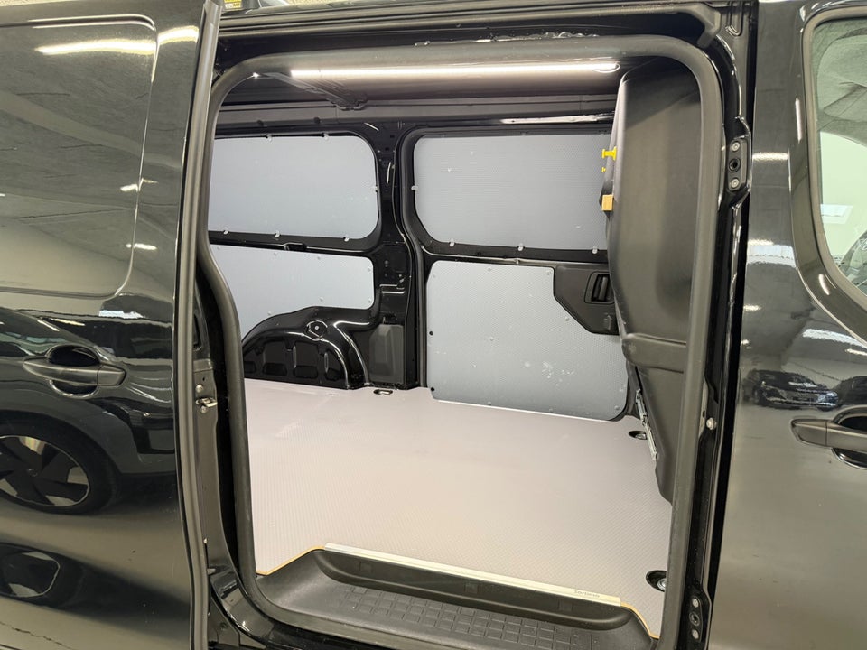 Toyota ProAce 2,0 D 120 Long Comfort Master aut. 5d