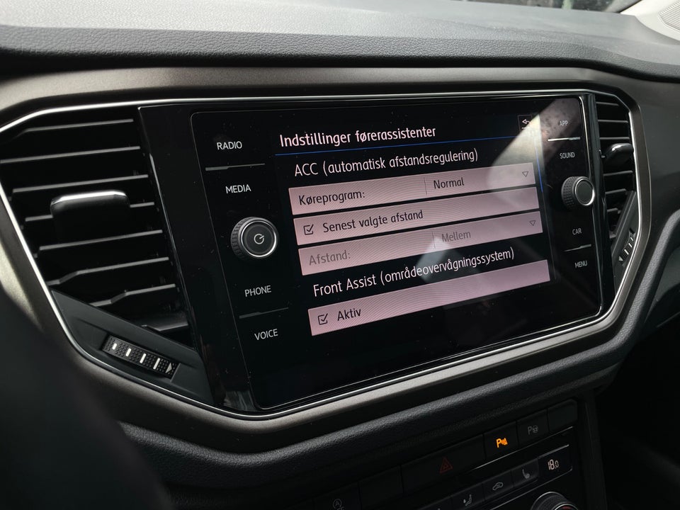 VW T-Roc 1,0 TSi 115 Style 5d