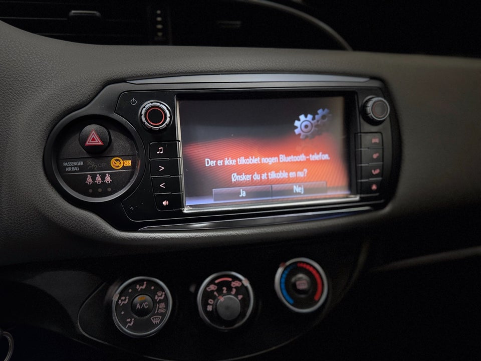 Toyota Yaris 1,0 VVT-i T2 5d