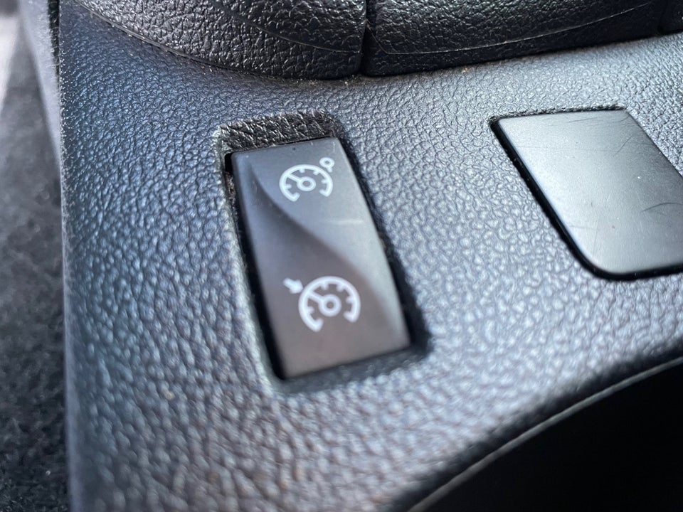 Renault Clio IV 0,9 TCe 90 Limited Sport Tourer 5d