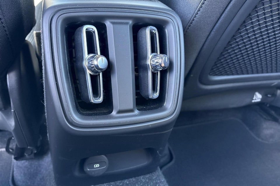 Volvo XC40 ReCharge Extended Range Core 5d