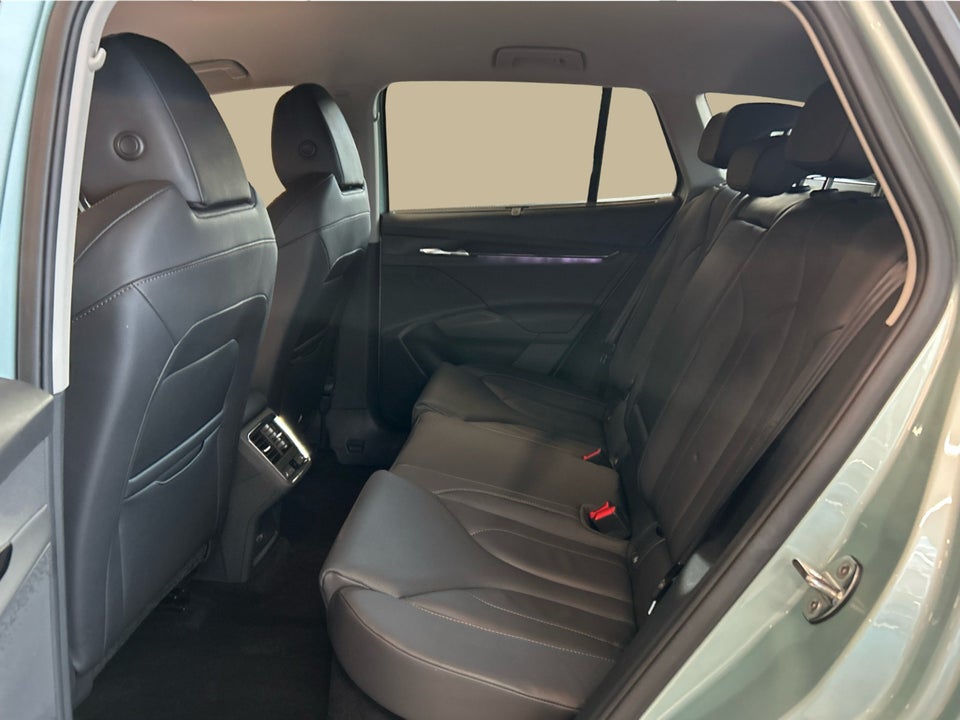 Skoda Enyaq 80 iV Suite 5d