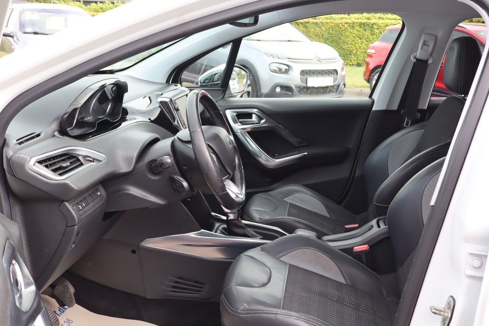 Peugeot 2008 1,2 VTi 82 Allure 5d
