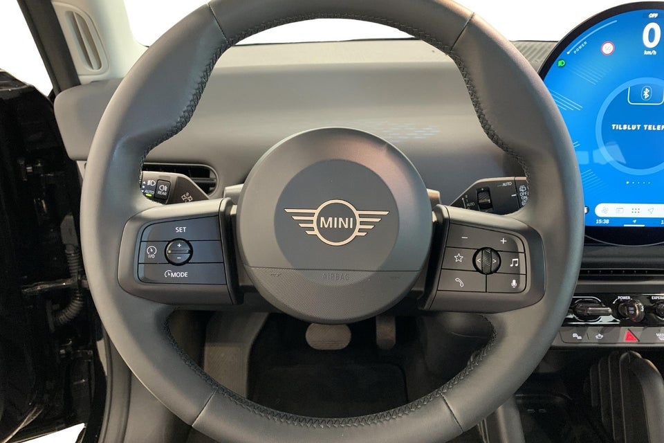 MINI Cooper E Essential Trim XS 3d