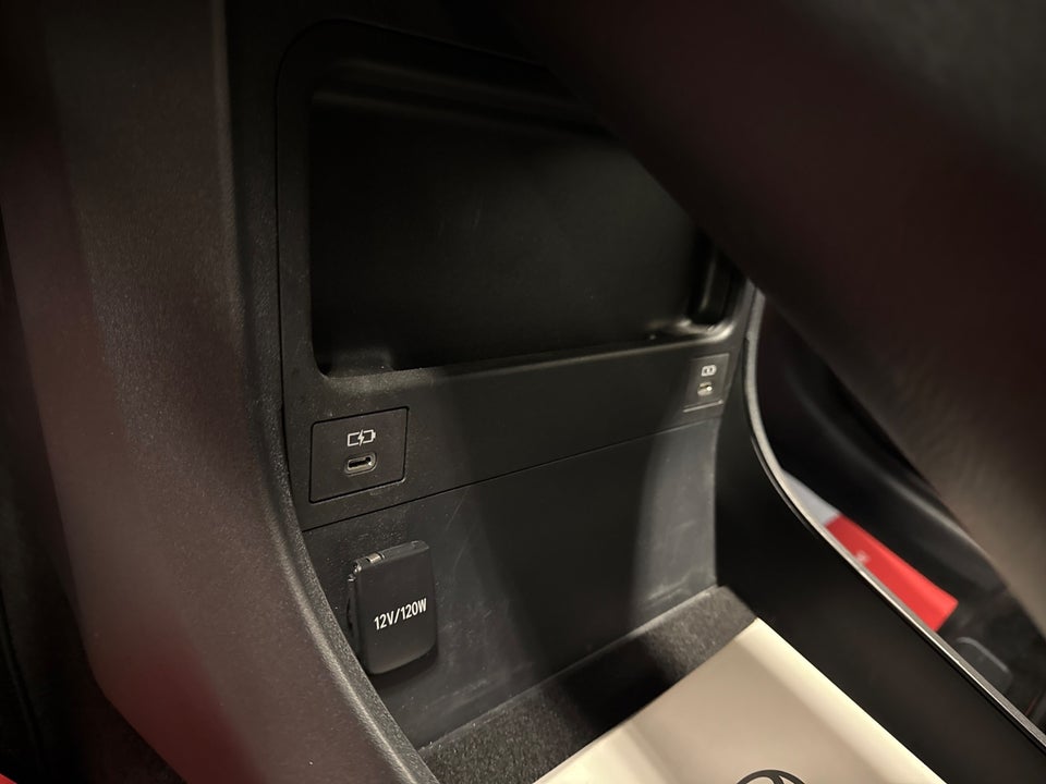 Toyota bZ4X Active 5d