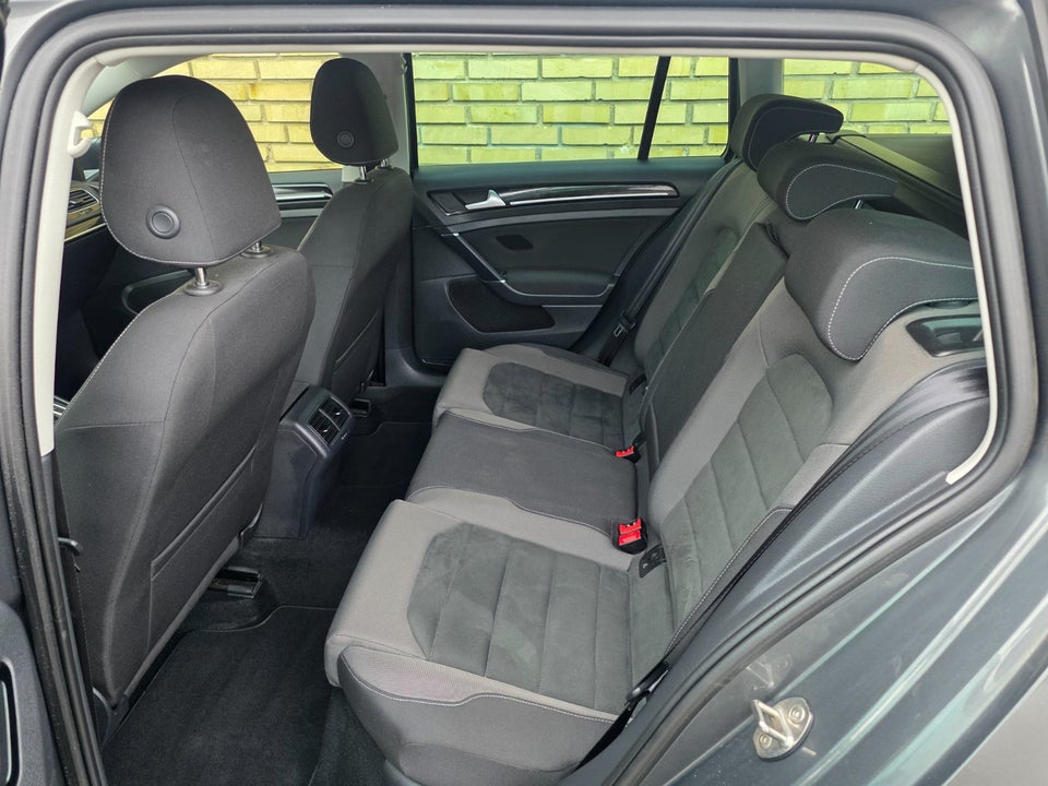 VW Golf VII 1,5 TSi 150 Highline Variant DSG 5d