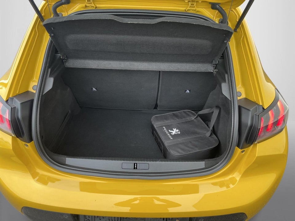 Peugeot e-208 50 GT Pack 5d