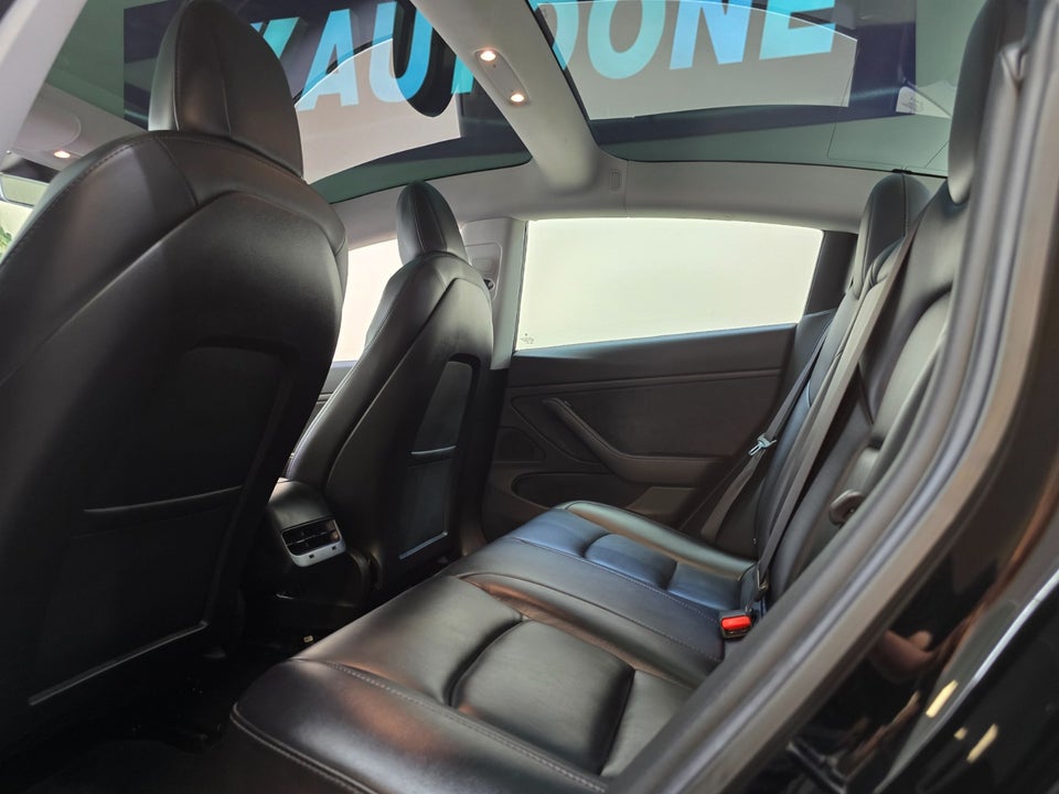 Tesla Model 3 Long Range AWD 4d