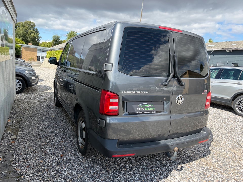 VW Transporter 2,0 TDi 204 Kassevogn DSG 4Motion kort