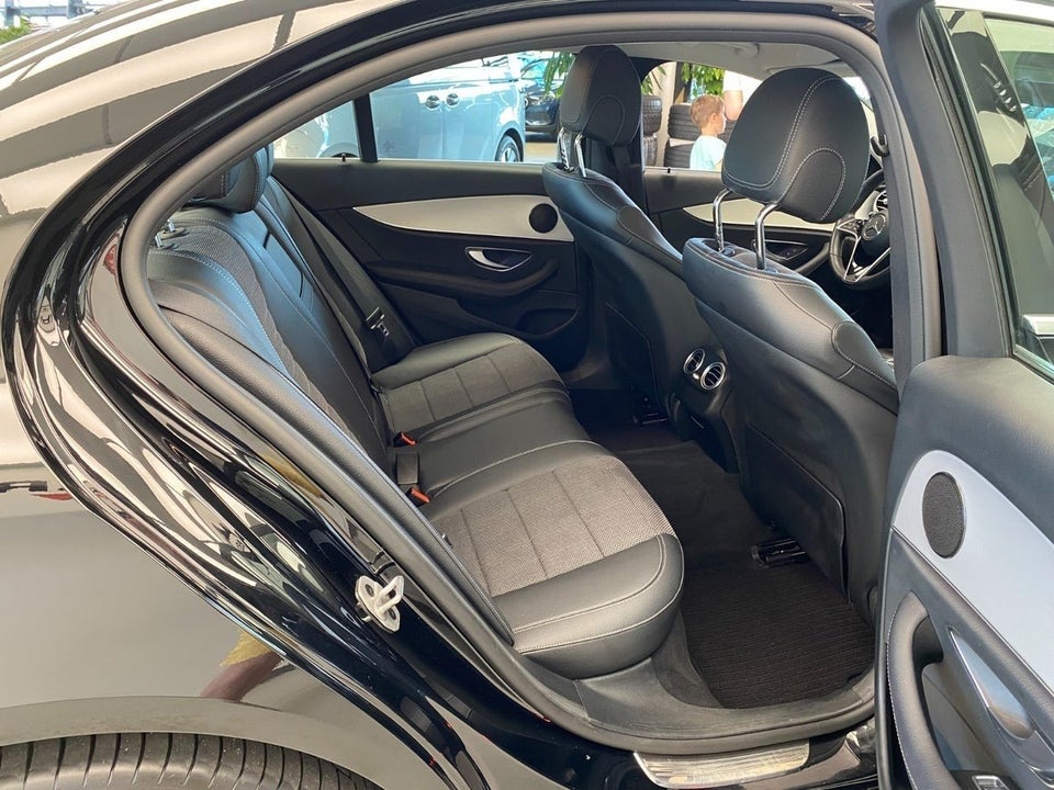 Mercedes E300 e 2,0 Advantage aut. 4d