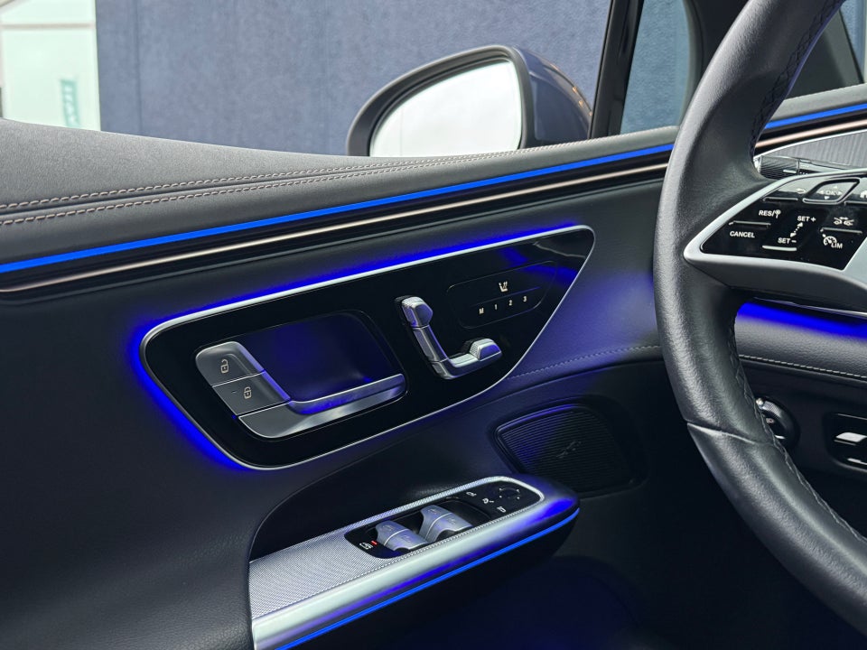 Mercedes EQE300 Electric Art 4d