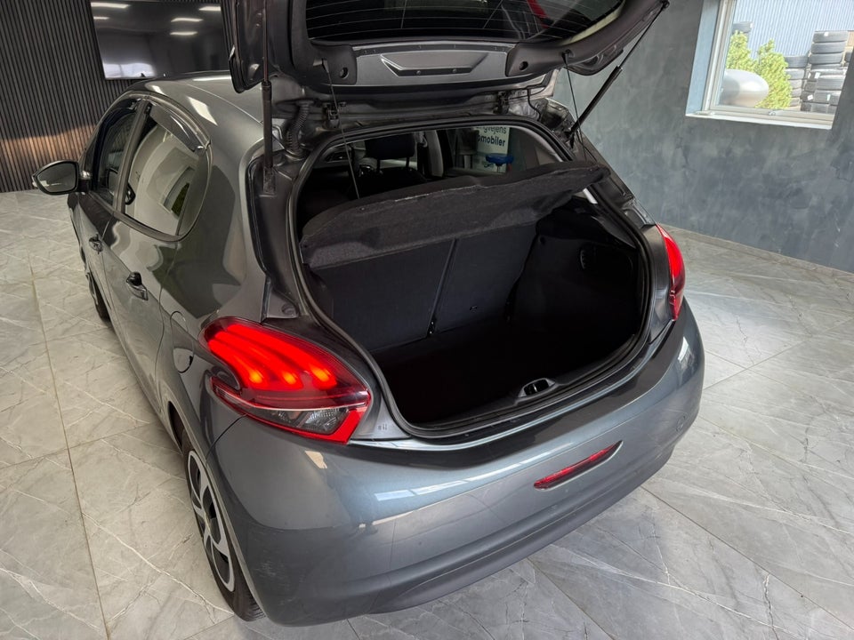 Peugeot 208 1,6 BlueHDi 100 Active 5d