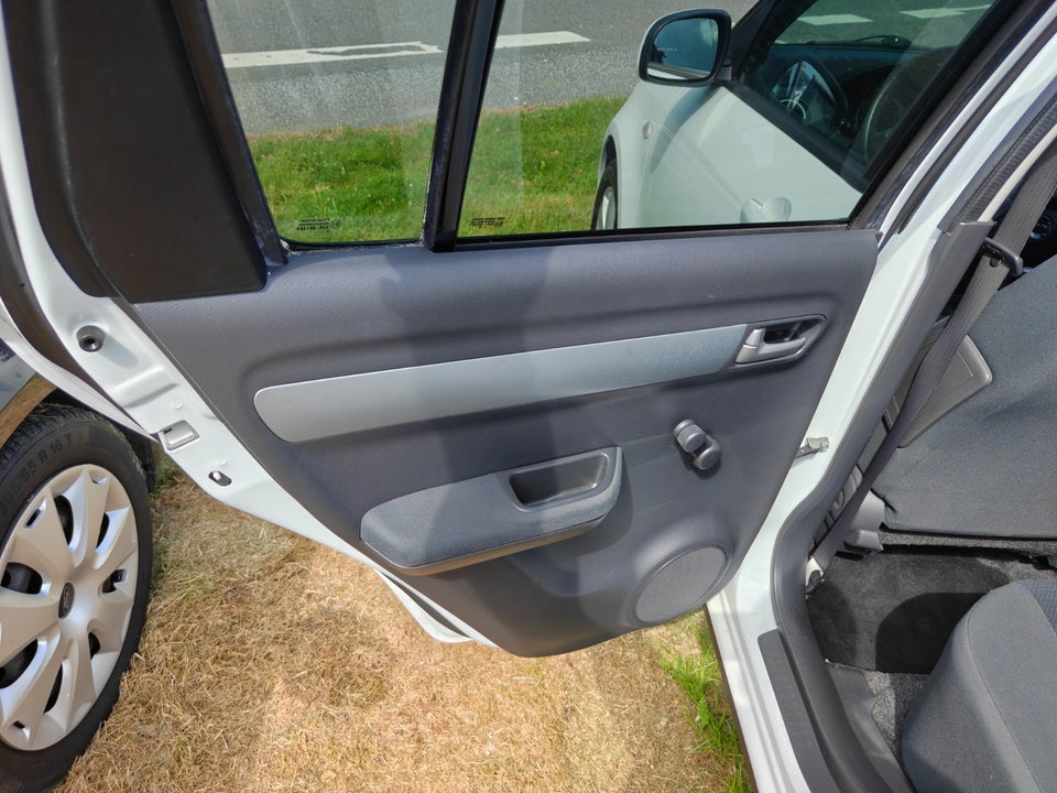 Suzuki Swift 1,5 GLX 5d