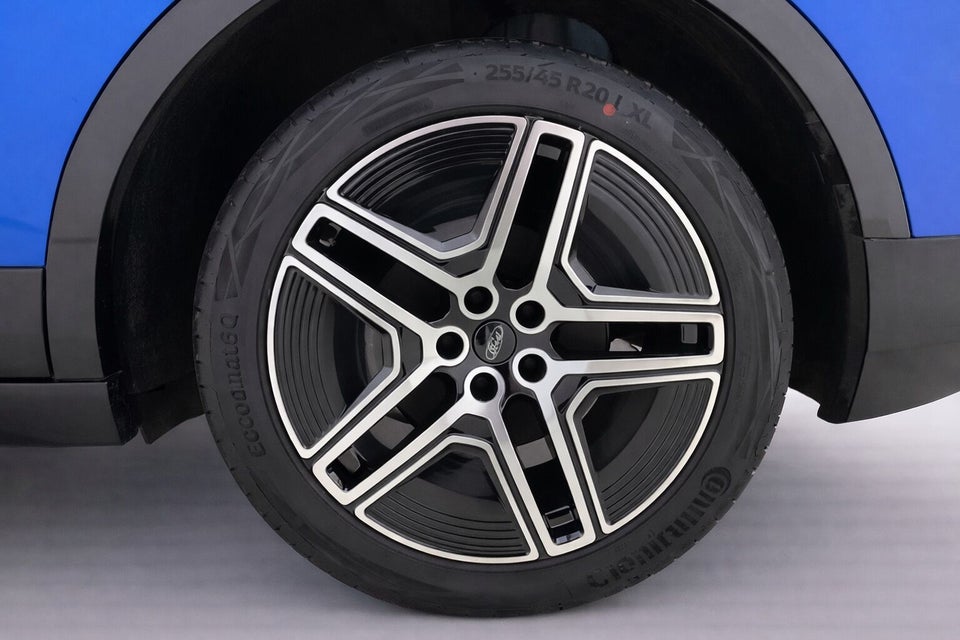 Ford Capri 77 Premium Extended Range 5d