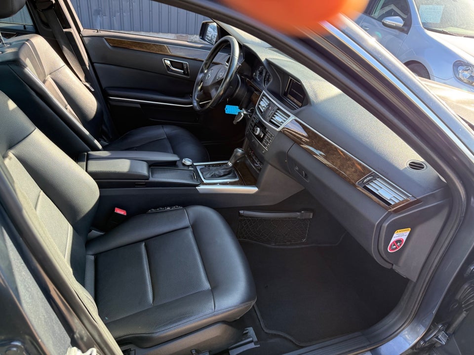 Mercedes E200 2,2 CDi aut. BE 4d