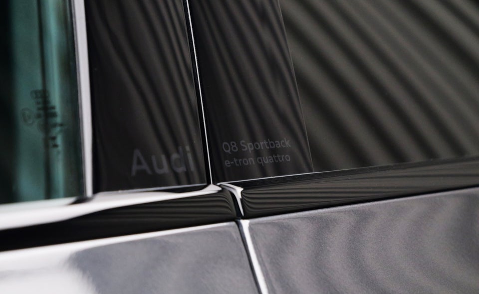 Audi Q8 e-tron 55 S-line Sportback quattro 5d