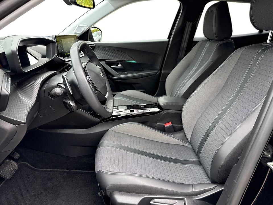 Peugeot 2008 1,2 PureTech 130 Selection Sport EAT8 5d