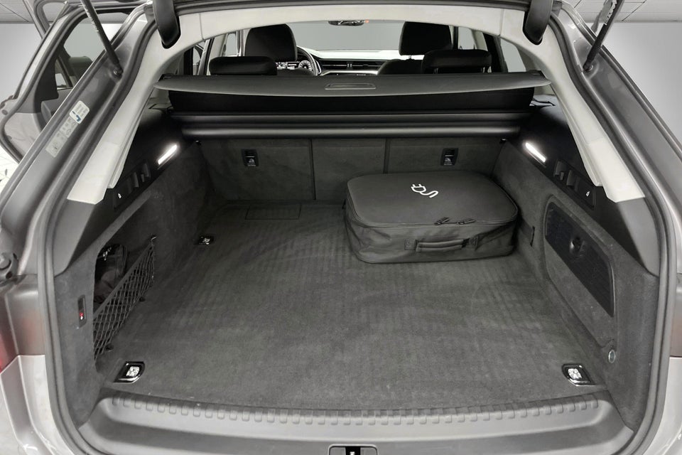 Audi A6 50 TFSi e Sport quattro S-tr. 4d