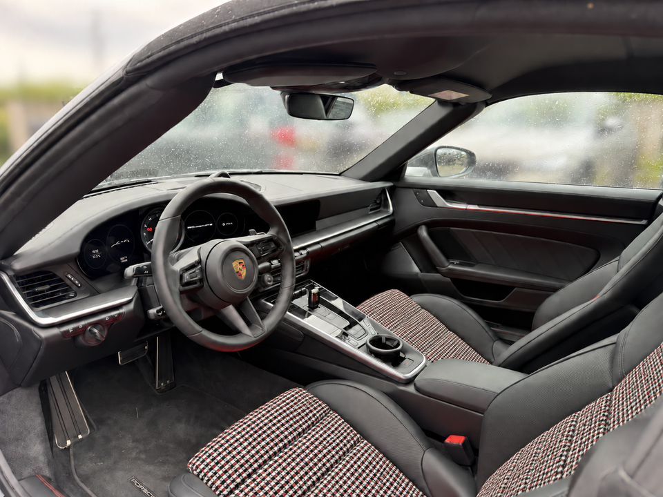 Porsche 911 Carrera 4 GTS 3,0 Cabriolet PDK 2d