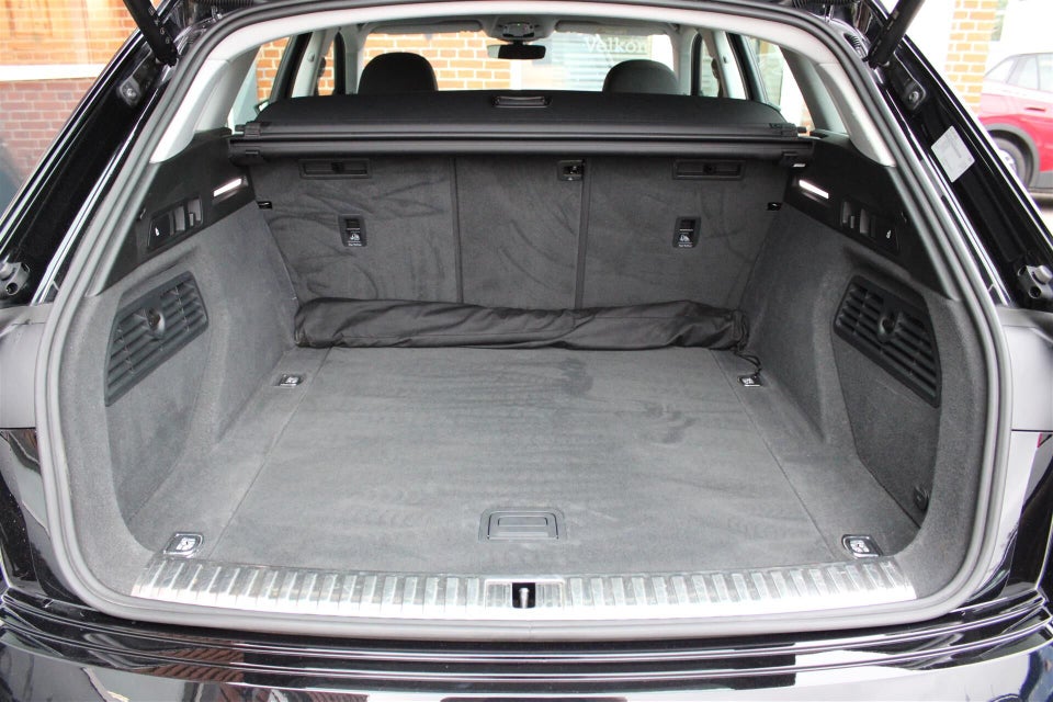 Audi e-tron 55 Prestige quattro 5d