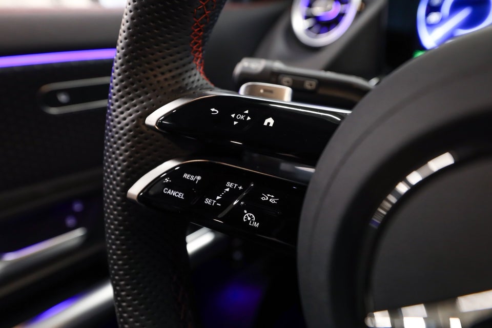 Mercedes EQA350 AMG Advance Plus 4Matic 5d