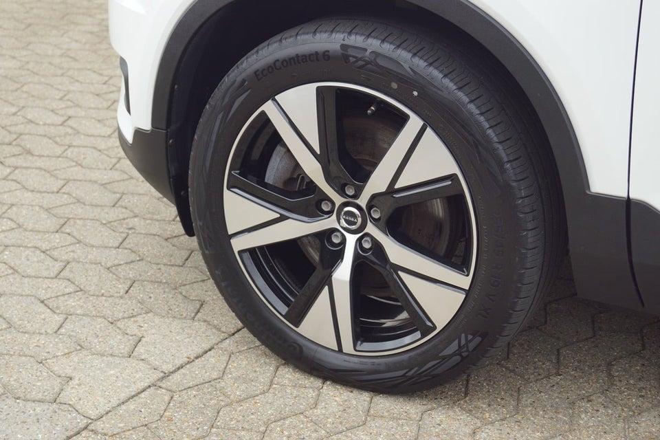 Volvo XC40 P8 ReCharge Twin R-Design 5d