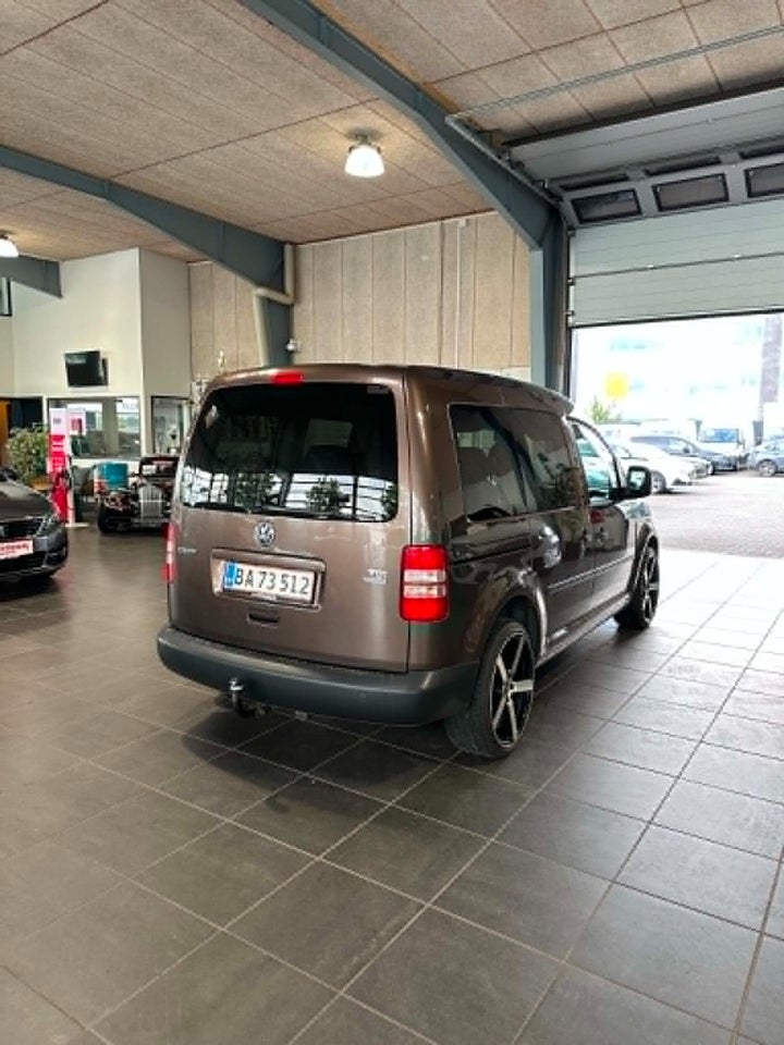 VW Caddy 1,6 TDi 75 Trendline BMT 5d