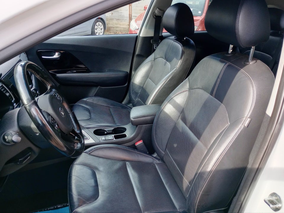 Kia Niro 1,6 PHEV Advance DCT 5d