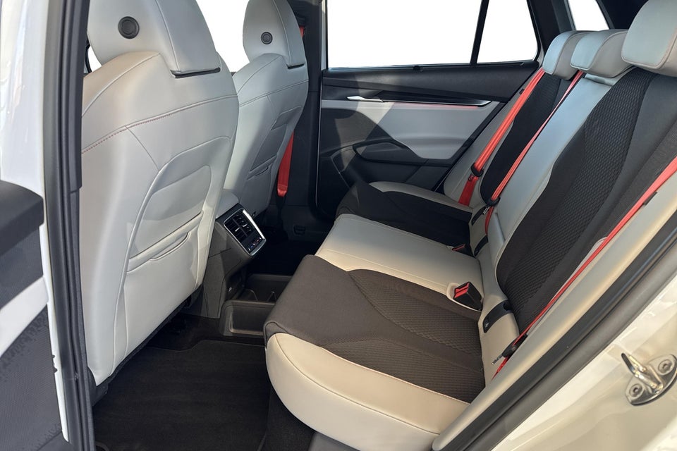 Skoda Elroq 85 iV First Edition 5d