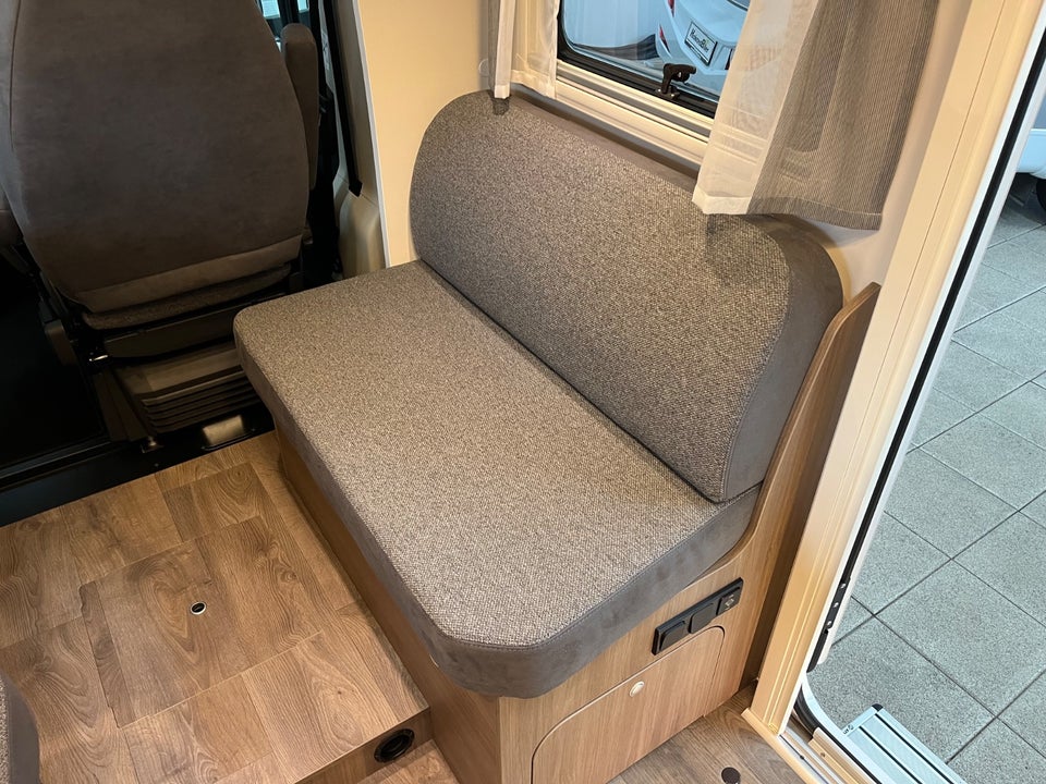 Carado T448 PRO+ 2,2 JTD 140 aut.