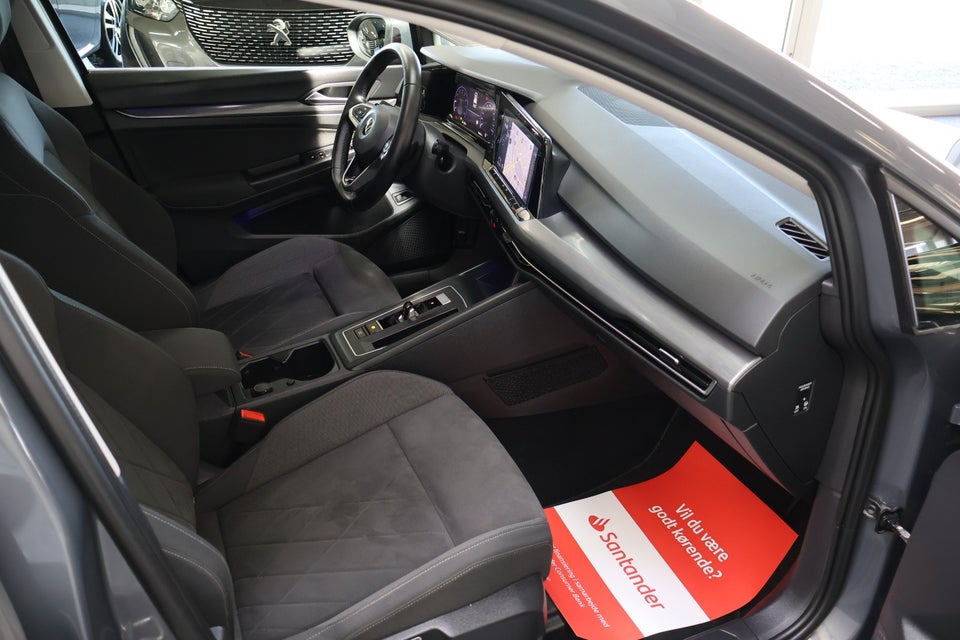 VW Golf VIII 1,5 eTSi 150 Style Variant DSG 5d