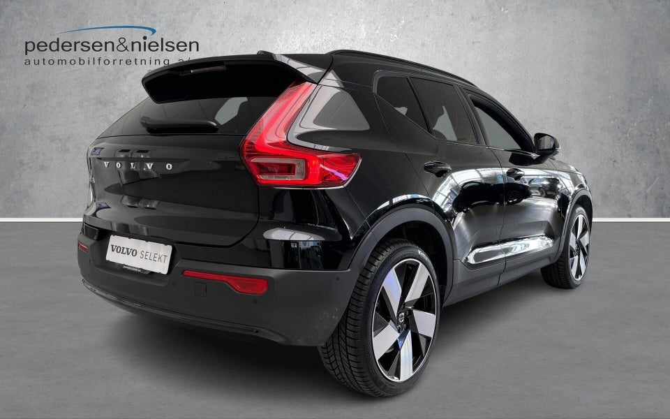 Volvo EX40 Extended Range Plus 5d