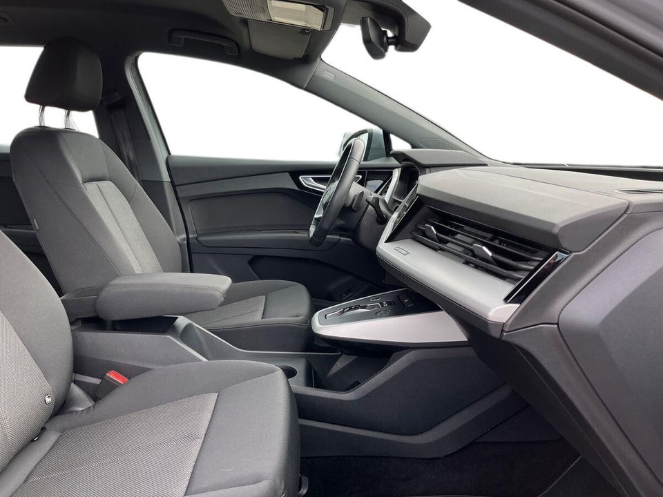 Audi Q4 e-tron 45 Progress 5d