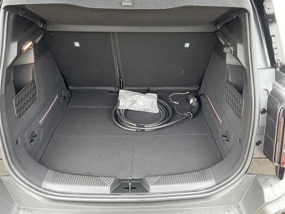 Renault 4 E-Tech 52 Techno 5d