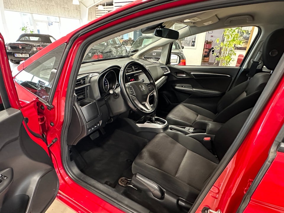 Honda Jazz 1,3 i-VTEC Elegance CVT 5d