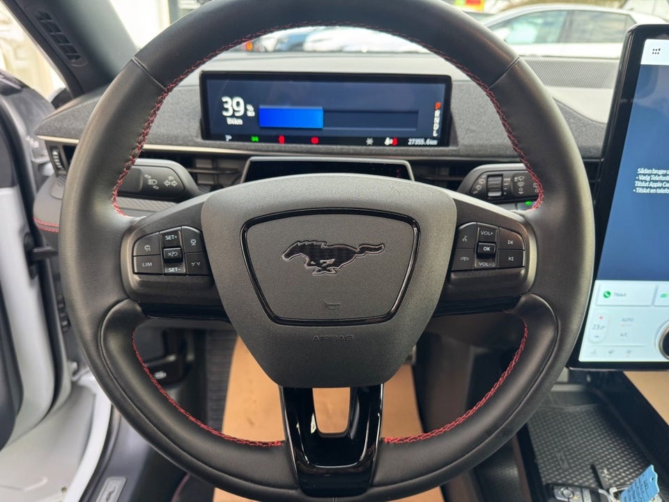 Ford Mustang Mach-E 75 Premium Standard Range AWD 5d