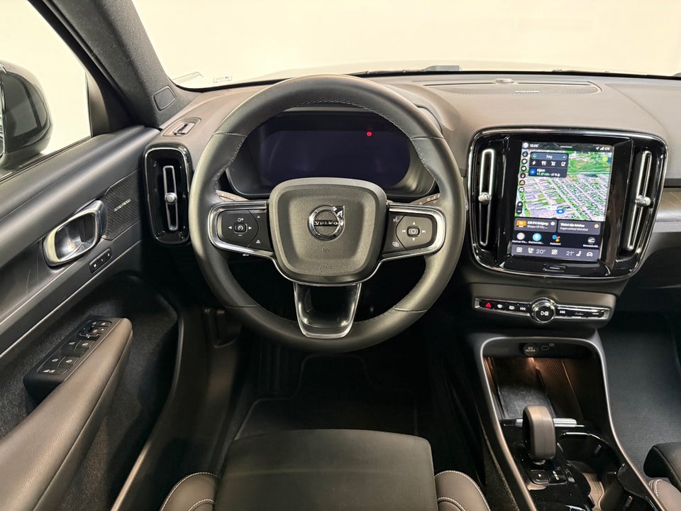 Volvo XC40 ReCharge Twin Ultimate 5d