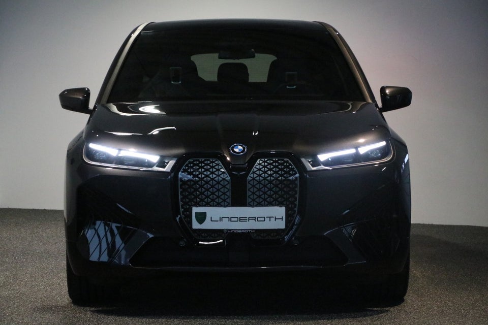 BMW iX xDrive40 5d
